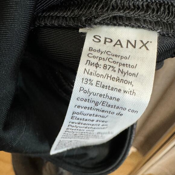Spanx Quilted Faux Leather Moto Legging Black Stretch Slimming Women's Small - Picture 11 of 11